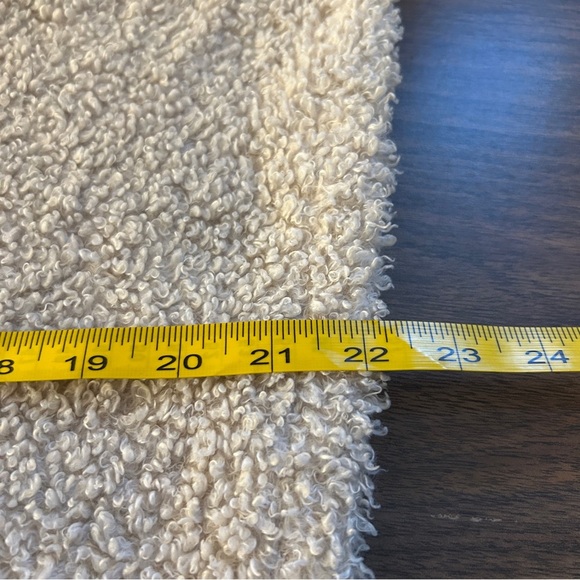 ❤️ Uniqlo Women's Beige Fleece Crew Neck Sweater S - Picture 8 of 9